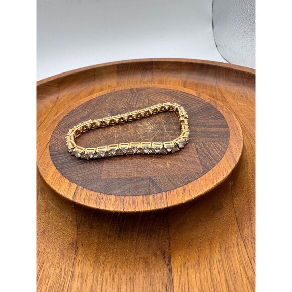 Cubic Zirconia Sterling Silver Gold-Plated Tennis Bracelet Elegant Design 7.5” W - Picture 4 of 9